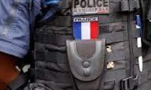 Un homme tabassé à mort retrouvé dans un champ à Neuville-sur-Oise Un homme tabassé à mort retrouvé dans un champ à Neuville-sur-Oise
