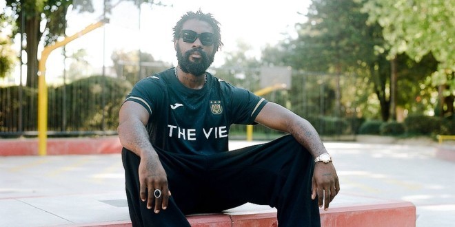 Damso s’associe avec le club d’Anderlecht pour un maillot inédit et spécial  