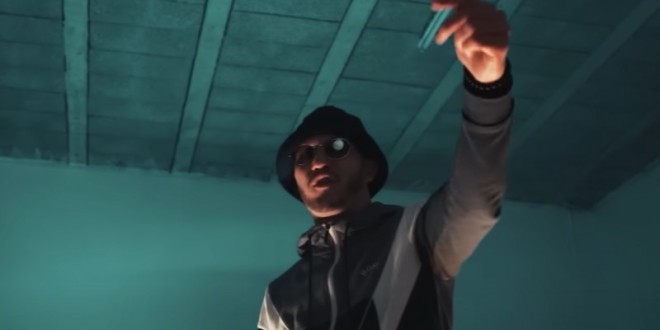 Maclo\' balance son puissant nouveau freestyle \'\'Abarth 595\'\' (Clip Officiel)
