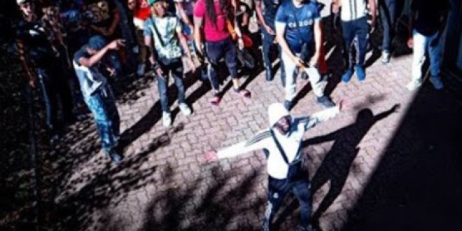 Black Boy frappe très fort avec le puissant \'\'C.R\'\' (Clip officiel)