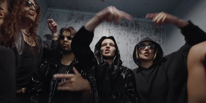 Nelson frappe fort avec l\'excellent \'\'Rockstar\'\' (clip officiel)