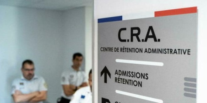 9 hommes s’évadent du centre de rétention administrative  de Oissel en brisant un mur 