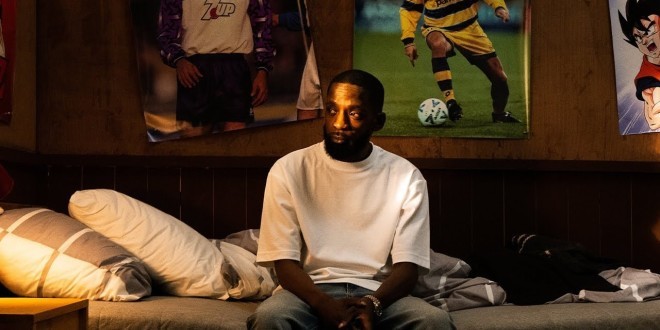 Da Uzi se confie à coeur ouvert dans son nouveau clip “Plus de 20 ans”