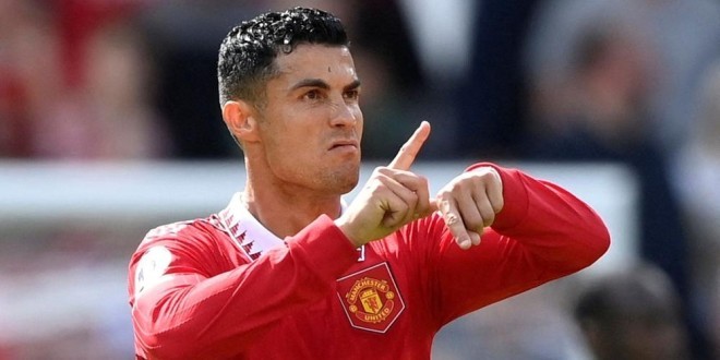 Cristiano Ronaldo déballe tout sur sa situation et fusille ses dirigeants (Vidéo)  