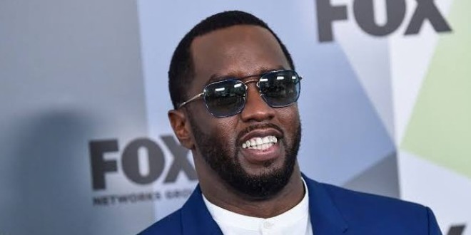 Diddy a son propre barbier et voici la somme  astronomique qu’il touche chaque jour (Vidéo)  