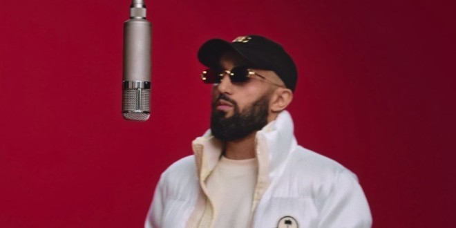 Niro fait un retour fracassant avec \'\'Papa fait le pitre\'\' chez COLORS (vidéo)