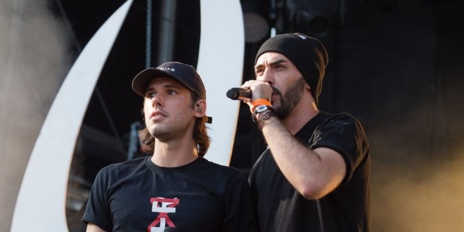 Orelsan demande à Gringe d\'expliquer une punchline sur scène, Gringe balbutie (Vidéo)