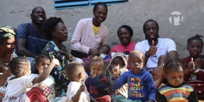 Youssoupha distribue des kits scolaires et alimentaires dans un orphelinat au Tchad !