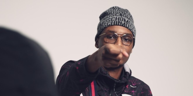 HK balance son puissant nouveau banger \'\'OHLALA\'\'