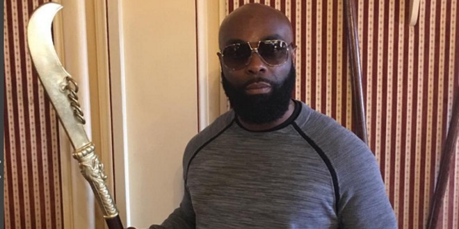 KAARIS pique une nouvelle fois BOOBA sur Instagram ! 