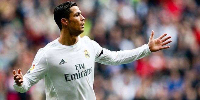 Cristiano Ronaldo met fin aux espoirs du PSG ! 