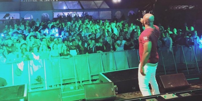 Kaaris fait salle comble en concert et adresse un message à Booba