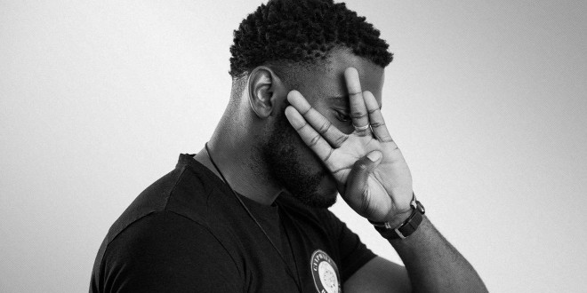 Damso donne une adresse mail pour lui envoyer des nudes