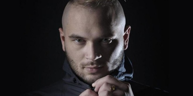 Jul offre trois Freestyles à SkyRock!