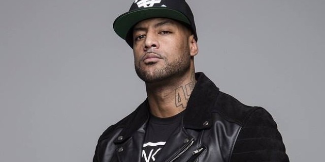 Французский рэпер. Booba рэпер. Booba французский рэпер. Рэпер Буба французский. Ясин Стейн репер.