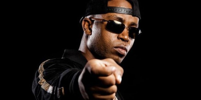 Rohff se moque des jambes de Booba!