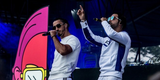 Pnl en play-back : Leur vocodeur les trahit sur scène! 
