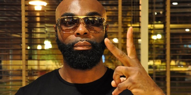 Kaaris se met à genoux lors d’un concert pour s’excuser à ses fans!