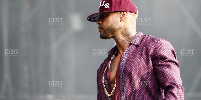 Booba dévoile enfin la pochette de « Trône »!