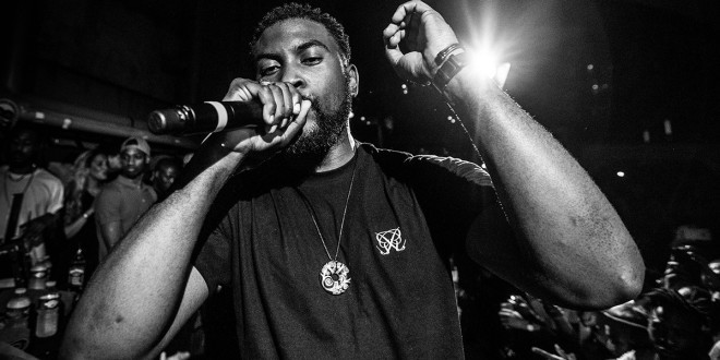 Damso répond à la vidéo de son sosie avec un freestyle!