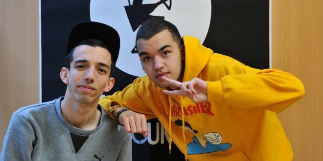 Bigflo & Oli interprète « Dommage » en live dans « C à vous »! (Vidéo) 