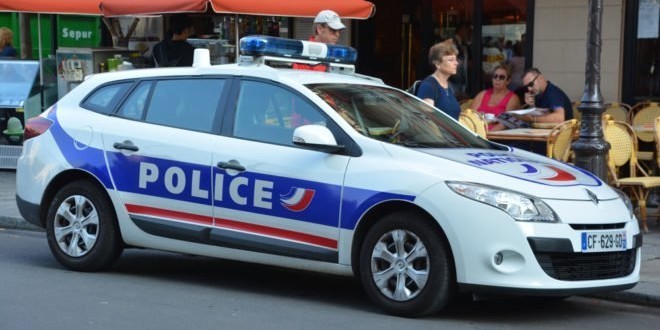 Un unijambiste fait percuter plusieurs voitures en Bretagne!