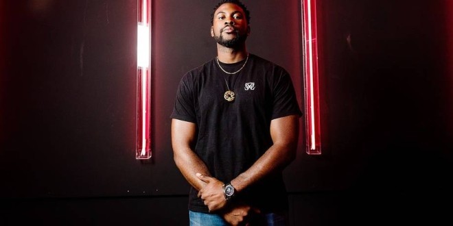 Damso n\'était pas prévu sur \"Mwaka Moon\"?!