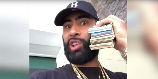 Lafouine délire avec un iPhone X et dédicace a UNPÜT !