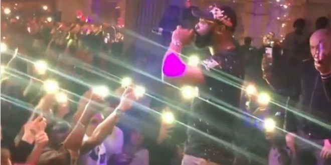 Kaaris : en plein showcase son public a insulté sévèrement Booba !