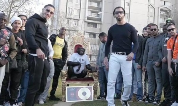 PNL prépare déjà un nouveau clip tourné dans son quartier aux Tarterêts à Corbeil-Essonnes ! PNL prépare déjà un nouveau clip tourné dans son quartier aux Tarterêts à Corbeil-Essonnes !