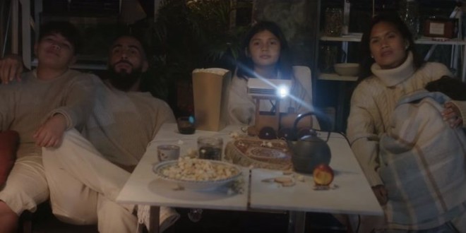 Médine réunit sa petite famille dans son nouveau clip \'\'Enfants forts\'\' 