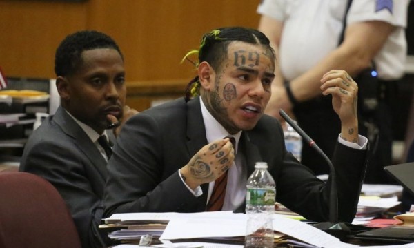 6ix9ine est de nouveau accusé, il pourrait être à l'origine de son enlèvement ! 6ix9ine est de nouveau accusé, il pourrait être à l'origine de son enlèvement !