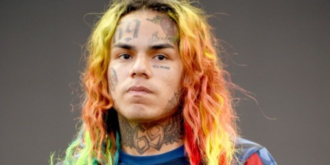 6ix9ine va changer de tête pour se protéger des représailles ! 