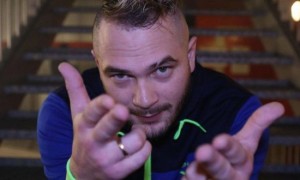 Jul, dans l'attente d'un double album, il crée sa propre application ! Jul, dans l'attente d'un double album, il crée sa propre application !