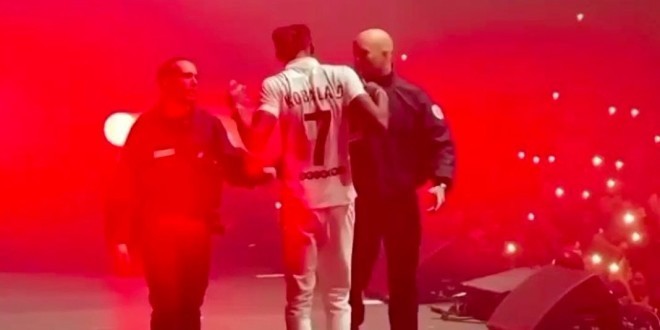 Koba LaD : le rappeur a été arrêté par la police en plein concert au Zénith de Paris ! 