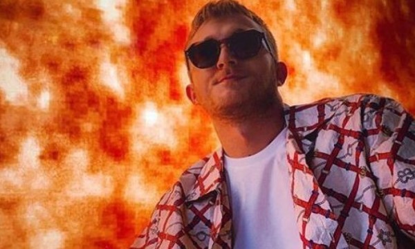 Vald envoie un lourd extrait d'un titre inédit sur les réseaux sociaux ! Vald envoie un lourd extrait d'un titre inédit sur les réseaux sociaux !