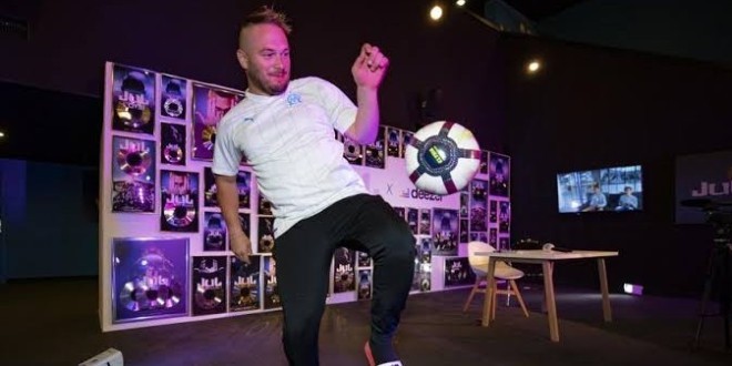 Jul vient de dépasser la barre des 3 millions d\'albums vendus ! 