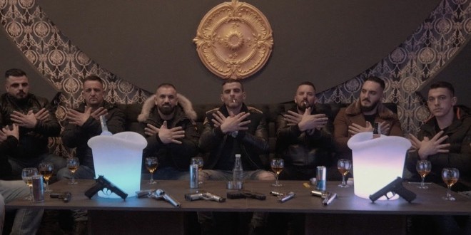 Sofiane revient avec un nouveau clip explosif \'\'Training Day\'\' (Clip Officiel) 