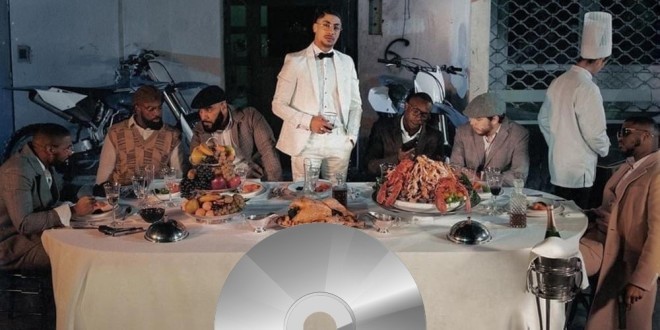 En un mois, Maes décroche le disque de platine avec son album \'\'Les derniers salopards\'\' 