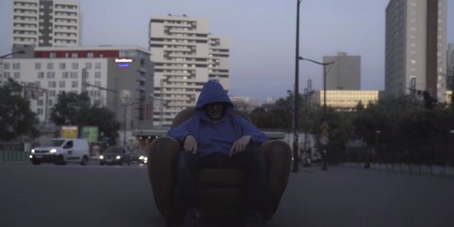 Sans prévenir, à 3 heures du mat, Hugo TSR lâche un nouveau titre inédit (Clip) 
