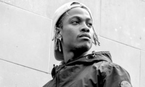 Fousseyni débarque dans le rap game français avec un style de musique unique et magique ! Fousseyni débarque dans le rap game français avec un style de musique unique et magique !