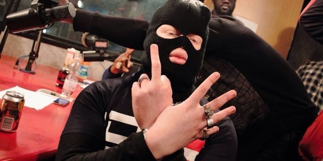 Kalash Criminel balance une nouvelle dinguerie intitulée \'\'Dans tous les sens\'\' (Son) 