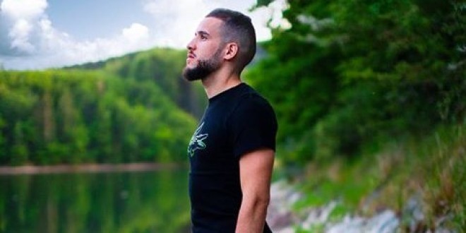 Découvrez KRM, un pur talent belge qui rappe comme à l\'ancienne !