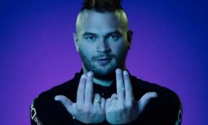 Le 20e album de Jul ''La Machine'' est certifié disque d'or en 10 jours Le 20e album de Jul ''La Machine'' est certifié disque d'or en 10 jours