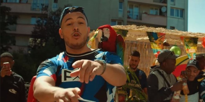 Hornet La Frappe balance le tube de l\'été \'\'Tourner La Tête\'\' (Clip officiel)