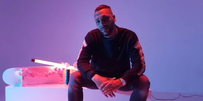 Vincelar, un rappeur aux multiples facettes musicales sort son puissant clip \'\'Romper\'\' (Clip Officiel) 