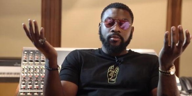 Damso a commandé son album \'\'QALF\'\' mais ne l\'a pas reçu... il tacle la poste 