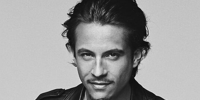 Nekfeu entre dans l\'histoire de la musique française avec un nouveau record