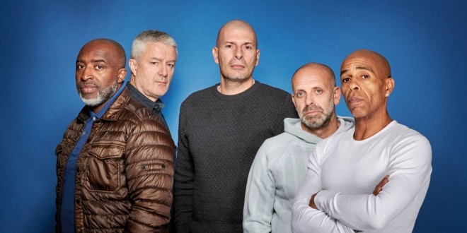 Le groupe IAM sort un livre de mémoires intitulé \"Entre la pierre et la plume\"