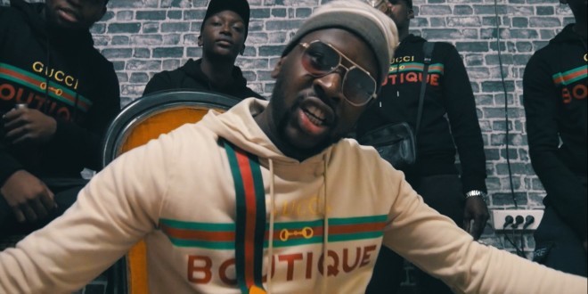 Siliboy envoie du très très lourd dans \'\'Rololo\'\'
